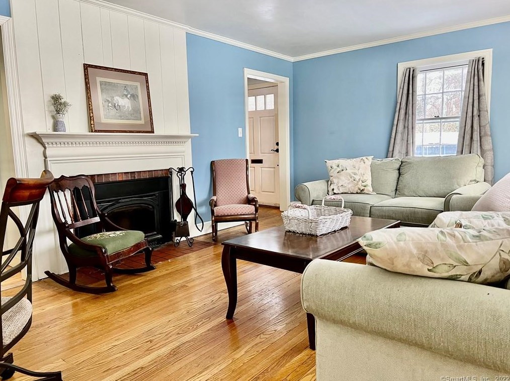 84 Hillcrest Ter, Meriden CT  06450-6129 exterior