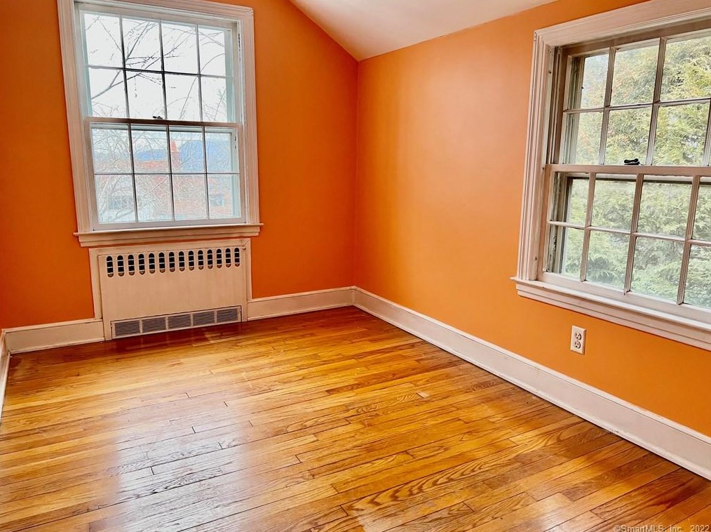 84 Hillcrest Ter, Meriden CT  06450-6129 exterior