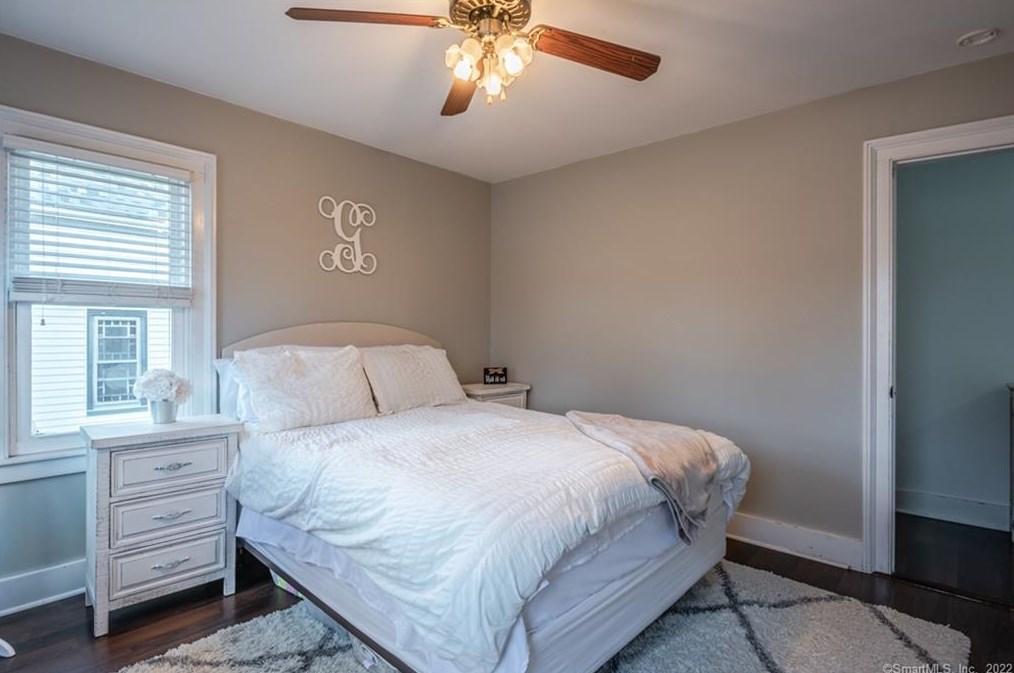 459 3 Ave, New Haven CT 06516-5447 exterior