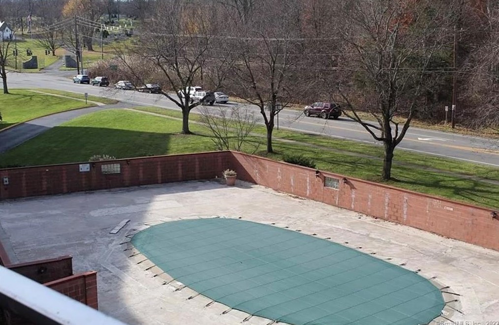 1320 Berlin Tpke, Hartford CT 06109-7001 exterior