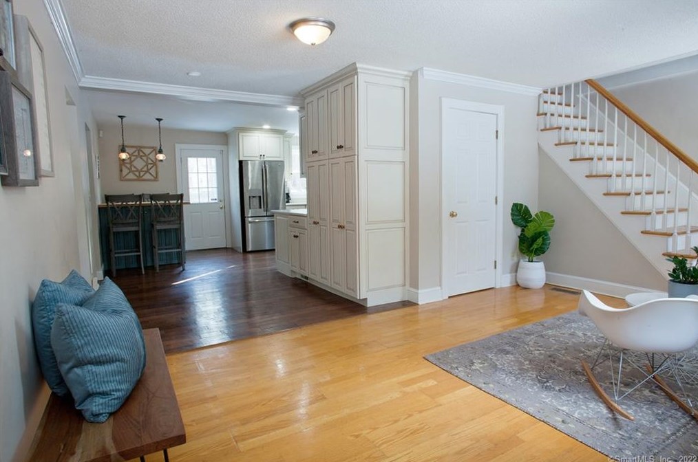 219 Arch Rd, Avon CT 06001-4209 exterior