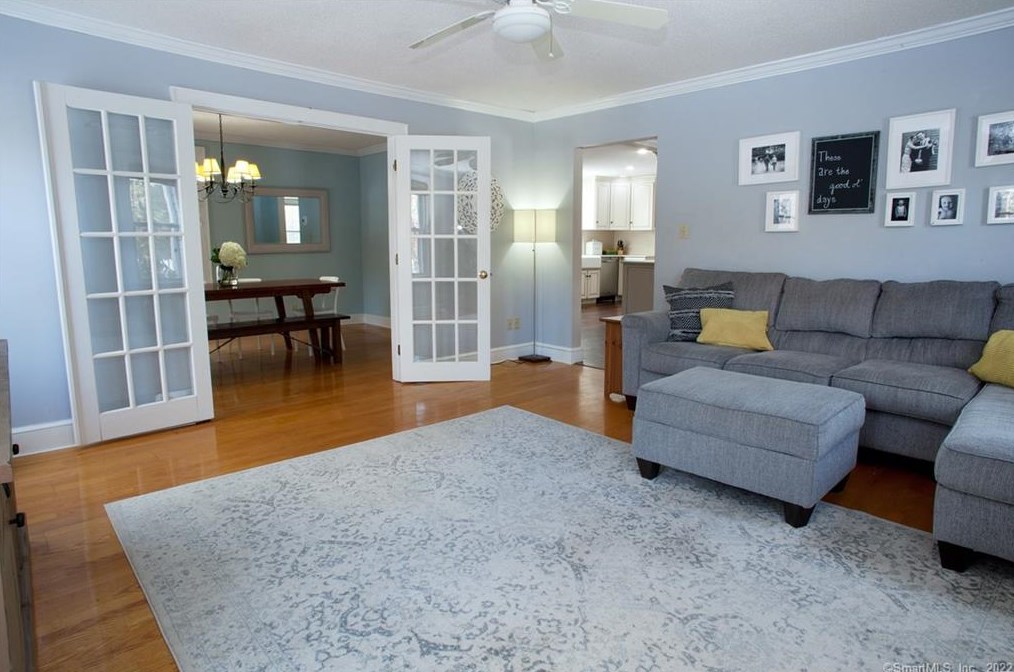 219 Arch Rd, Avon CT 06001-4209 exterior