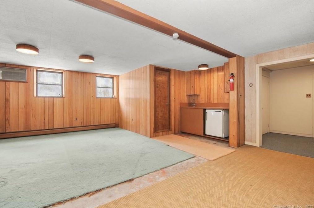 2100 St, Fairfield CT 06824-1739 exterior