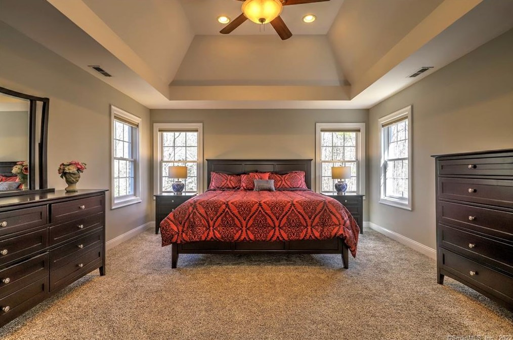 43 Kachina Way, Madison CT 06443 exterior