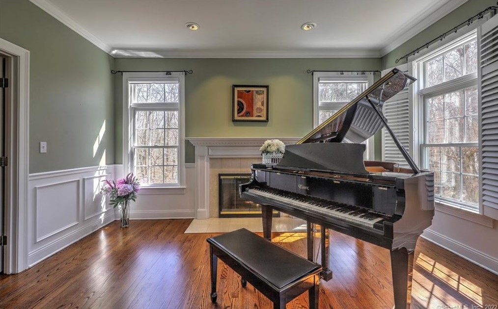 43 Kachina Way, Madison CT 06443 exterior