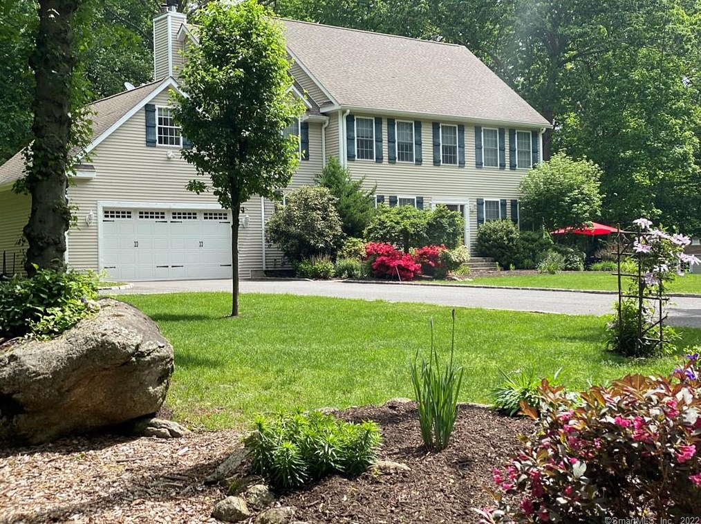 73 Frd Rd, New Haven CT 06525-1721 exterior