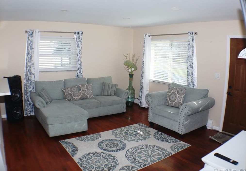 60 Bates St, Stratford CT  06615-7453 exterior