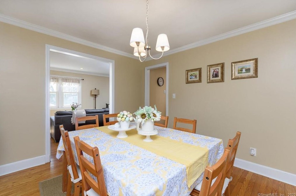 456 Prospect Dr, Stratford CT 06615-7938 exterior