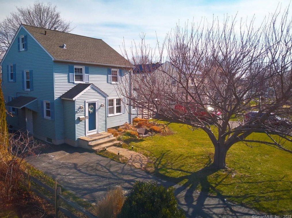 456 Prospect Dr, Stratford CT 06615-7938 exterior