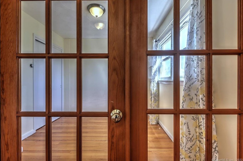 33 Newton St, New Haven CT 06512-1438 exterior