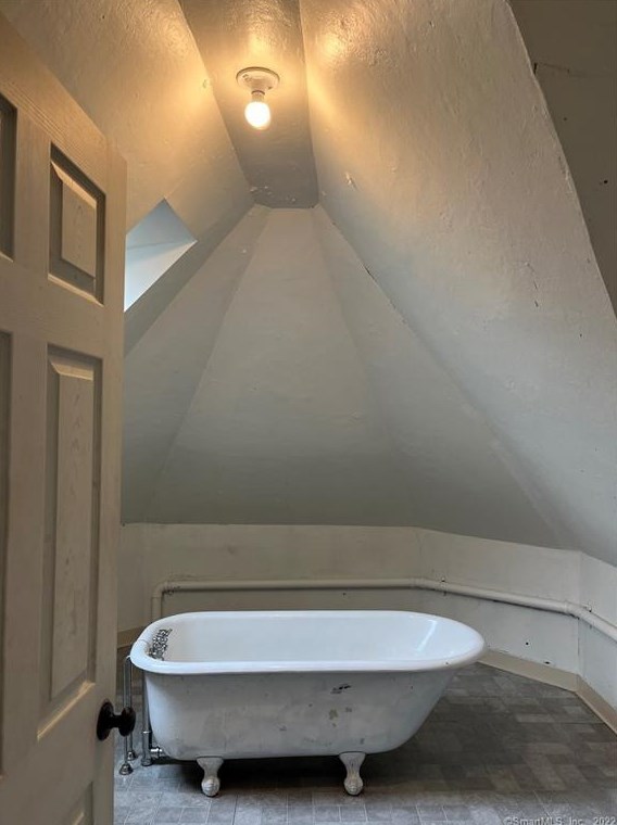 246 Collins St, Hartford CT 06105-1556 exterior