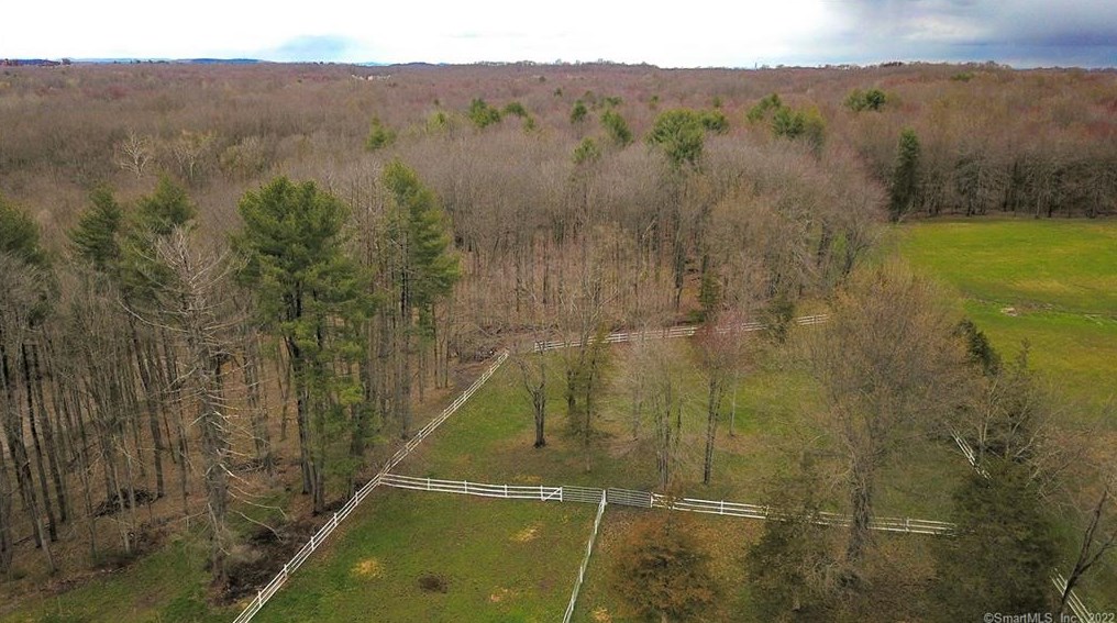 808 Br Rd, Suffield CT 06078-2321 exterior