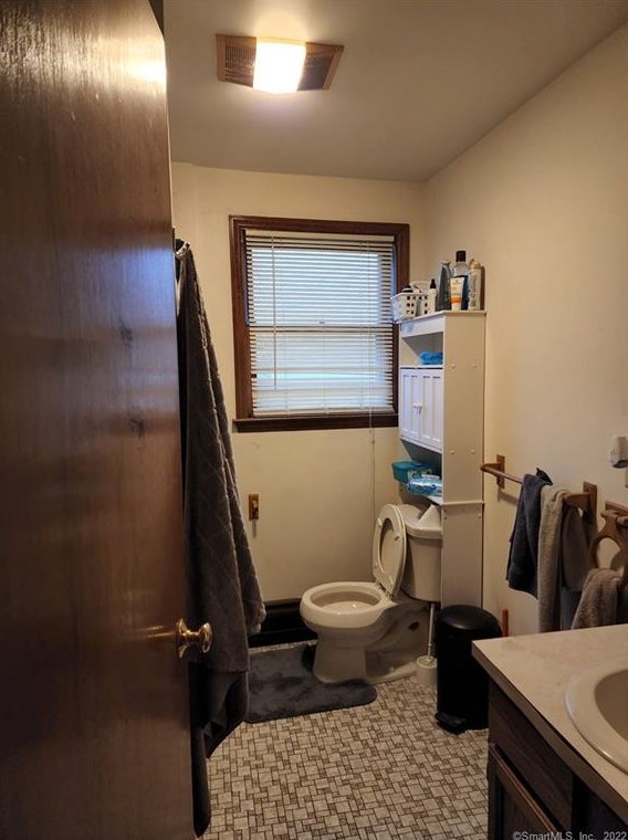 7 Margerie St, Danbury CT  06811-4644 exterior