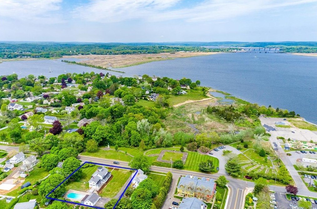 122 College St, Fenwick, CT 06475