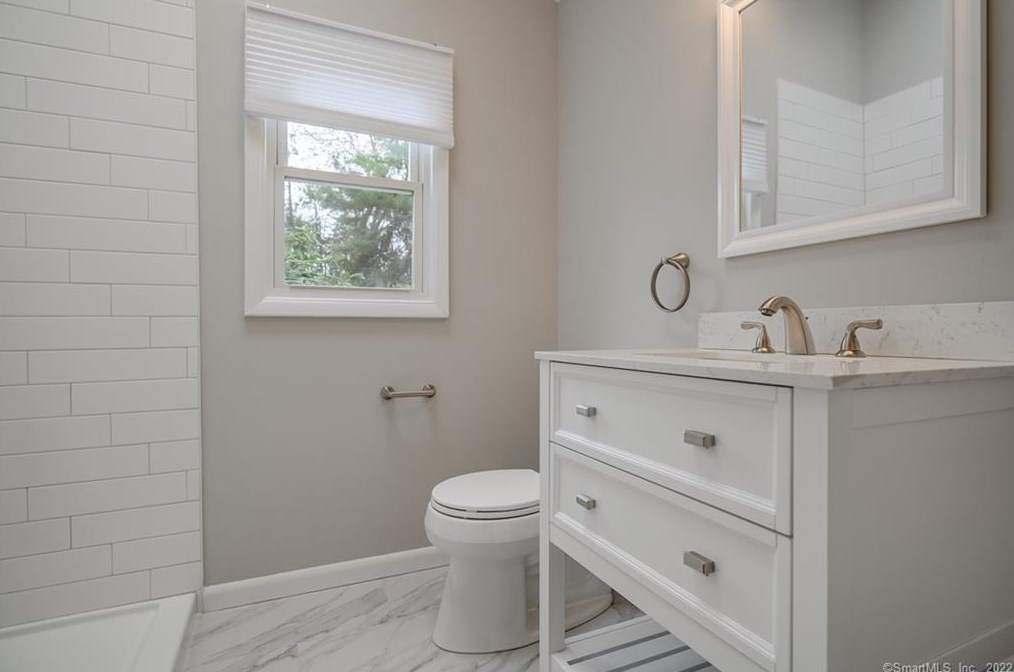 7 Sue Ter, Westport CT  06880-4523 exterior