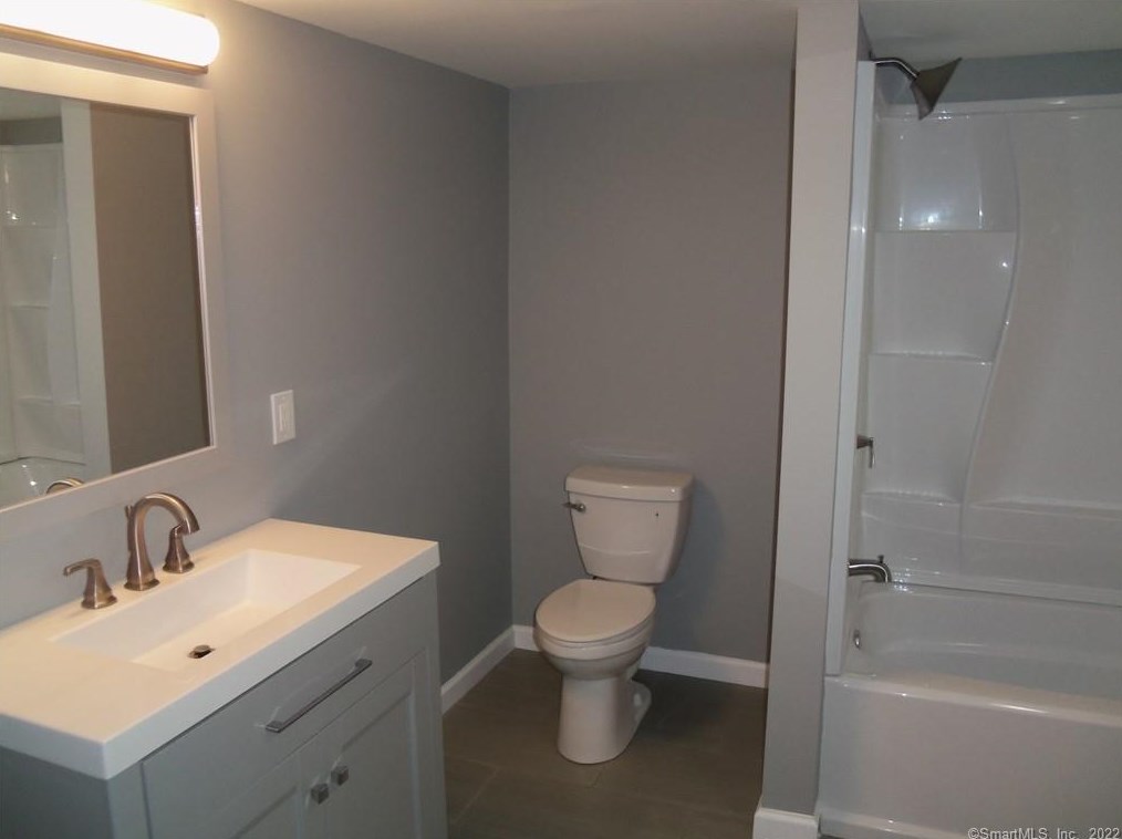 174 Buckingham St, Watertown CT  06779-1702 exterior