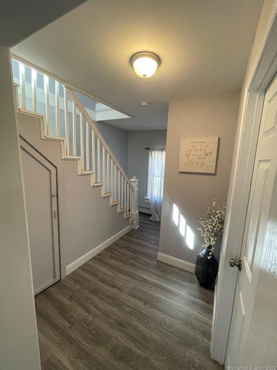 201 Elm Hill Rd, Vernon CT  06066-5213 exterior