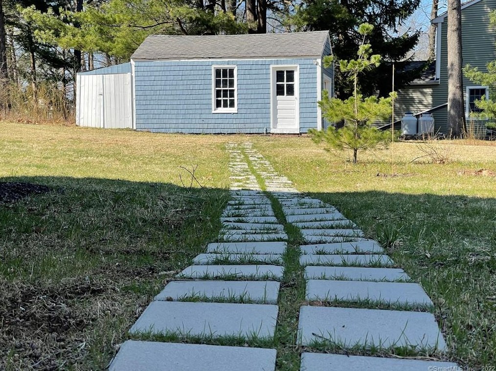 201 Elm Hill Rd, Vernon CT  06066-5213 exterior