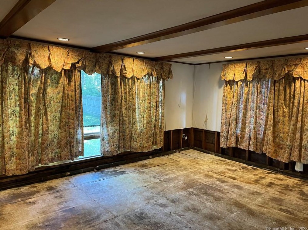 20 Curtis Dr, New Haven CT  06515-2306 exterior