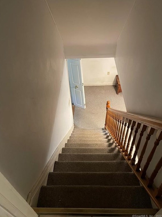 20 Curtis Dr, New Haven CT  06515-2306 exterior