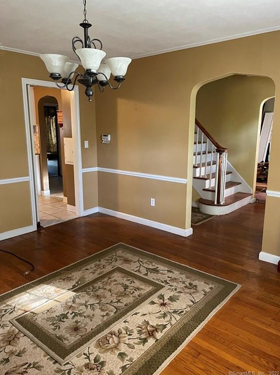 20 Curtis Dr, New Haven CT  06515-2306 exterior