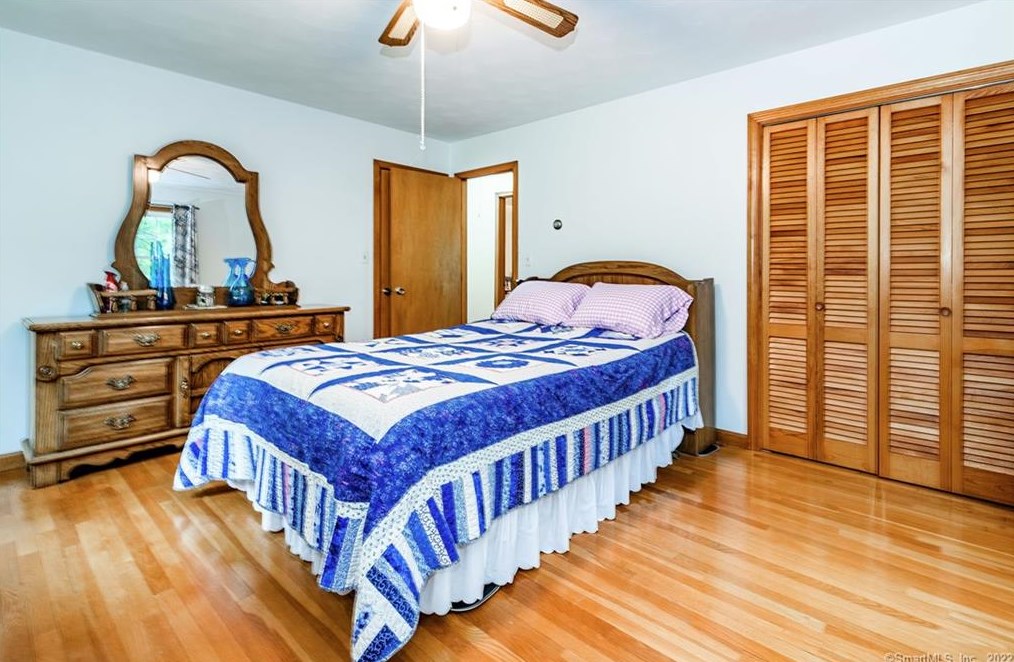 75 Tamara Cir, Avon CT 06001-2234 exterior