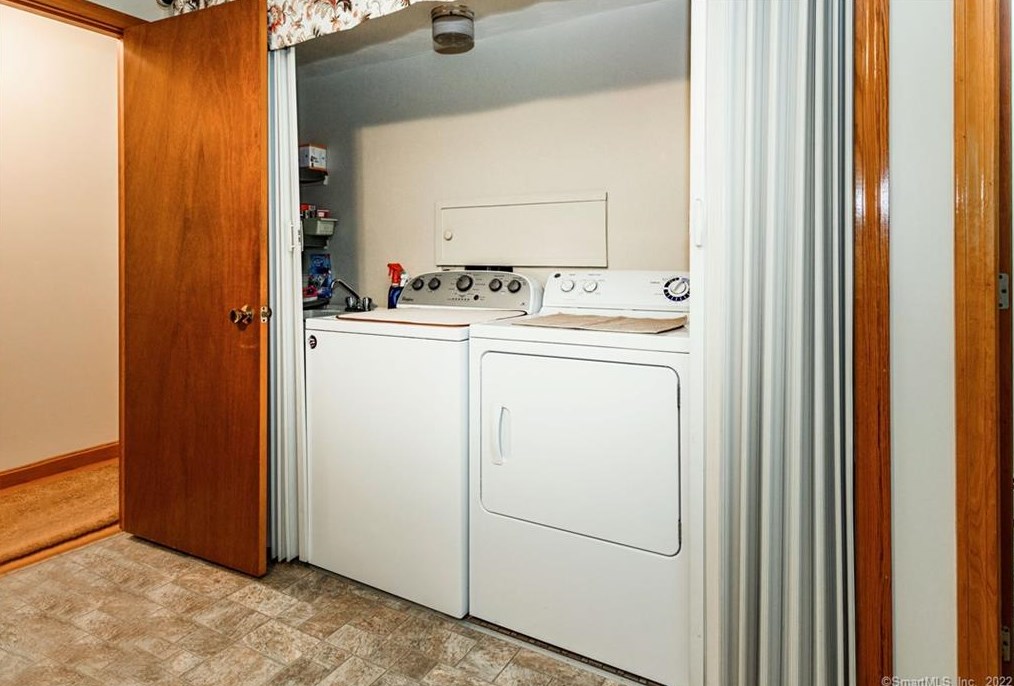 75 Tamara Cir, Avon CT 06001-2234 exterior