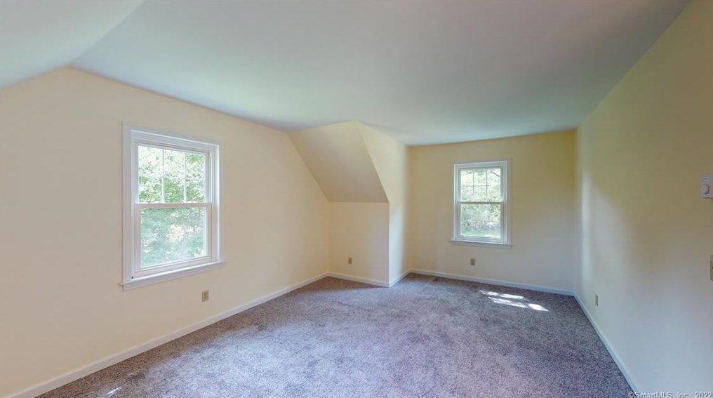 61 Duane Ln, Unionville CT  06013-1307 exterior