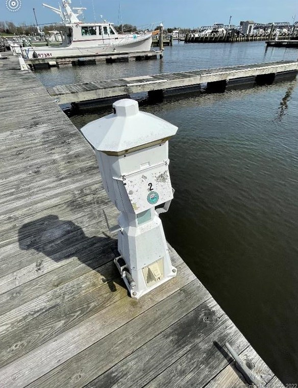 142 Ferry Rd, Fenwick CT  06475-1440 exterior