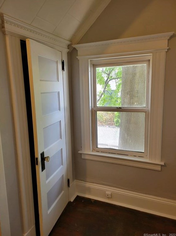 76 Connecticut Blvd, Hartford CT 06108-3013 exterior