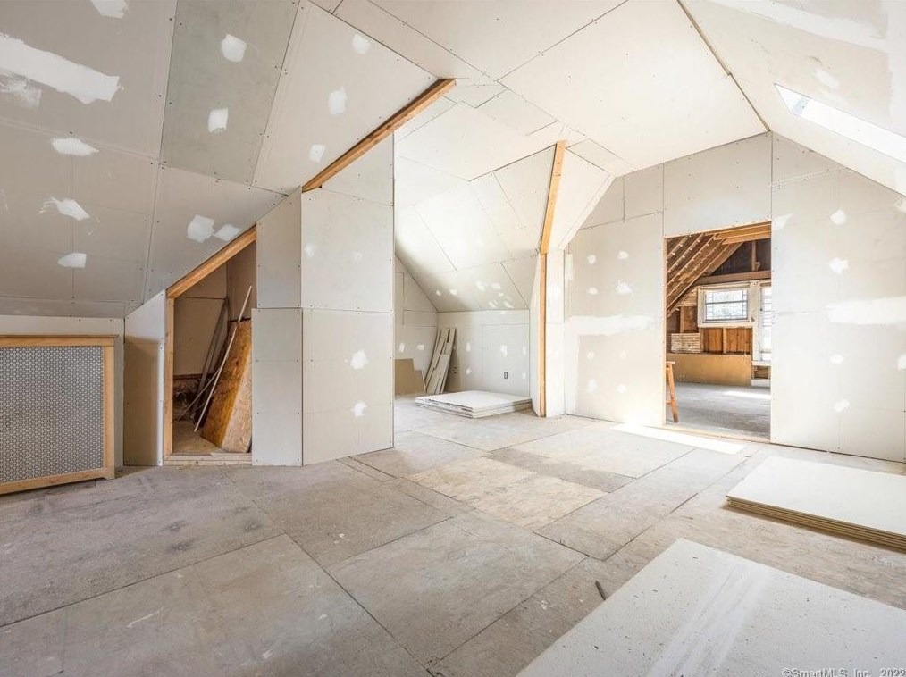 70 Spring St, New Haven CT 06519-2338 exterior