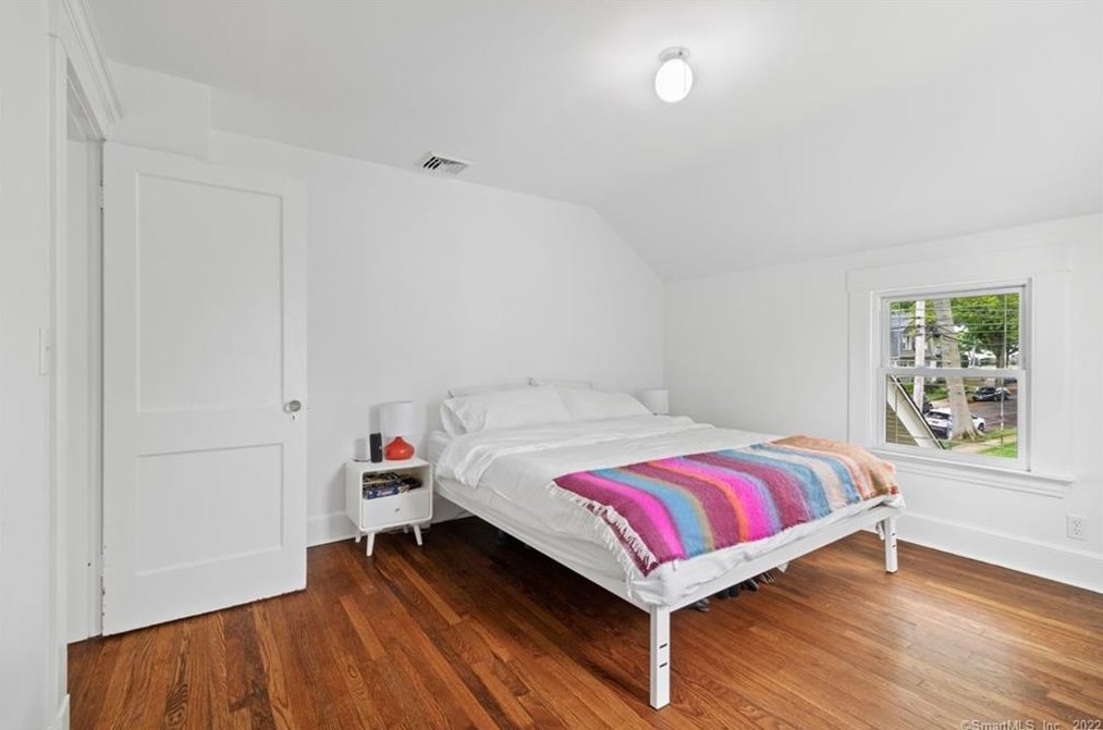 121 Concord St, New Haven CT  06514-4017 exterior