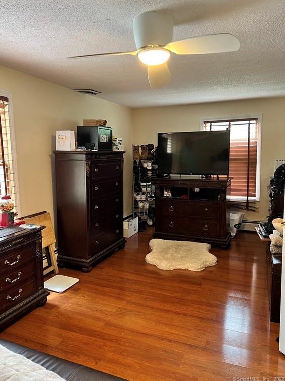 96 Lakeview Ave, New Haven CT 06516-1027 exterior