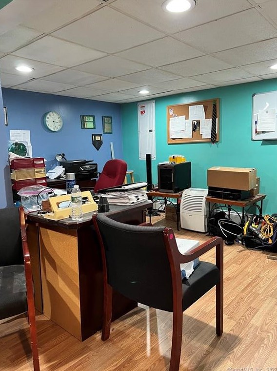 96 Lakeview Ave, New Haven CT 06516-1027 exterior