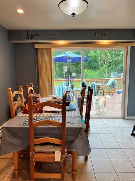 96 Lakeview Ave, New Haven CT 06516-1027 exterior