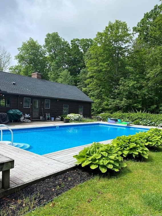 170 Hopkins Rd, Watertown CT  06795-1548 exterior