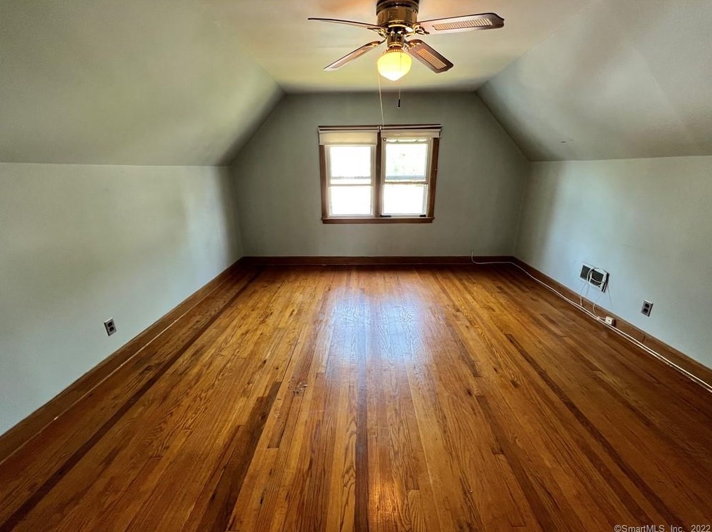 573 Henry Avenue Ext, Stratford CT  06614-3706 exterior