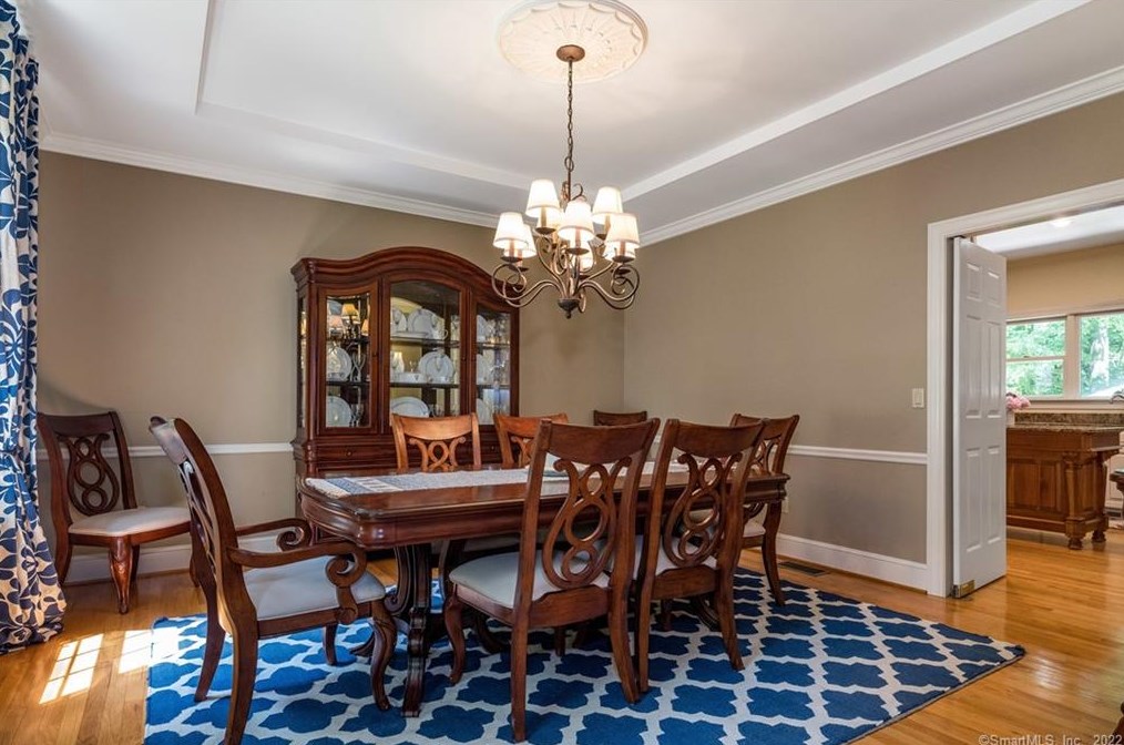 9 Stanton Ct, Madison CT 06443-3352 exterior