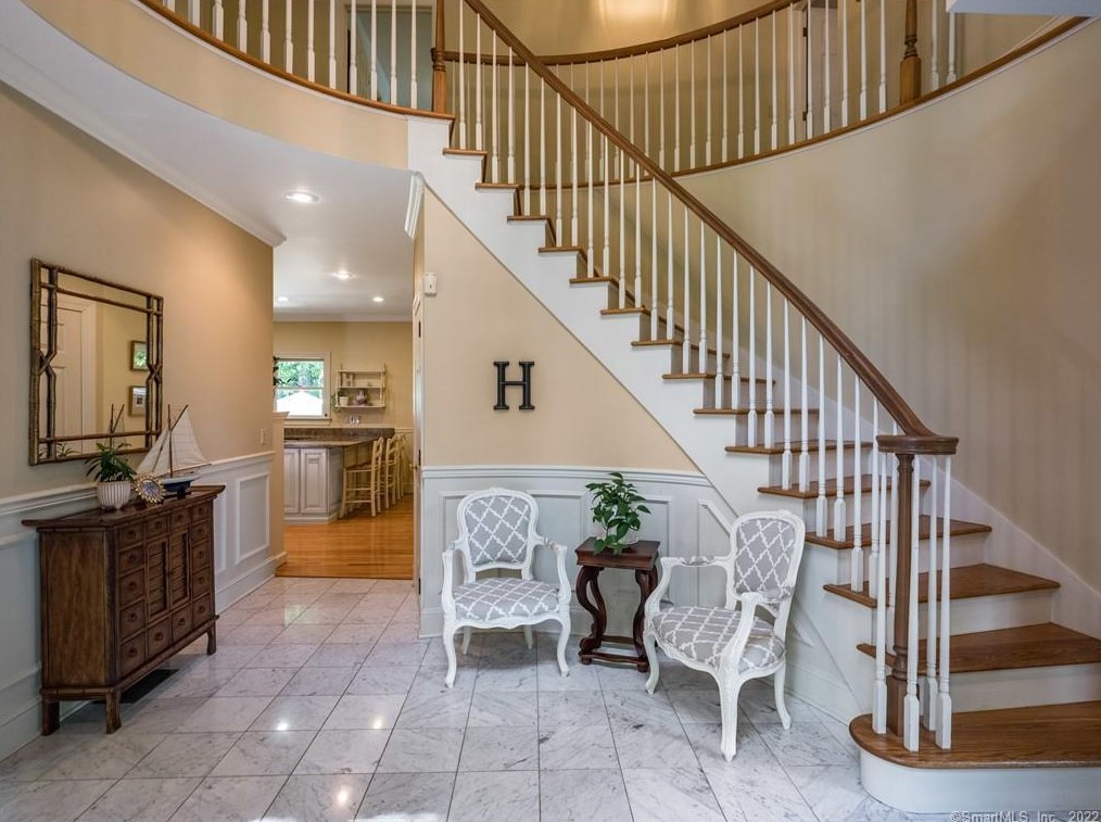 9 Stanton Ct, Madison CT 06443-3352 exterior