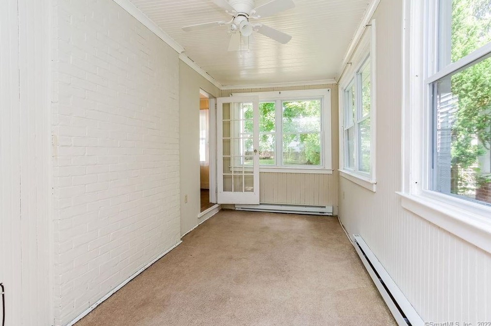 126 Palm St, Hartford CT 06112-1355 exterior