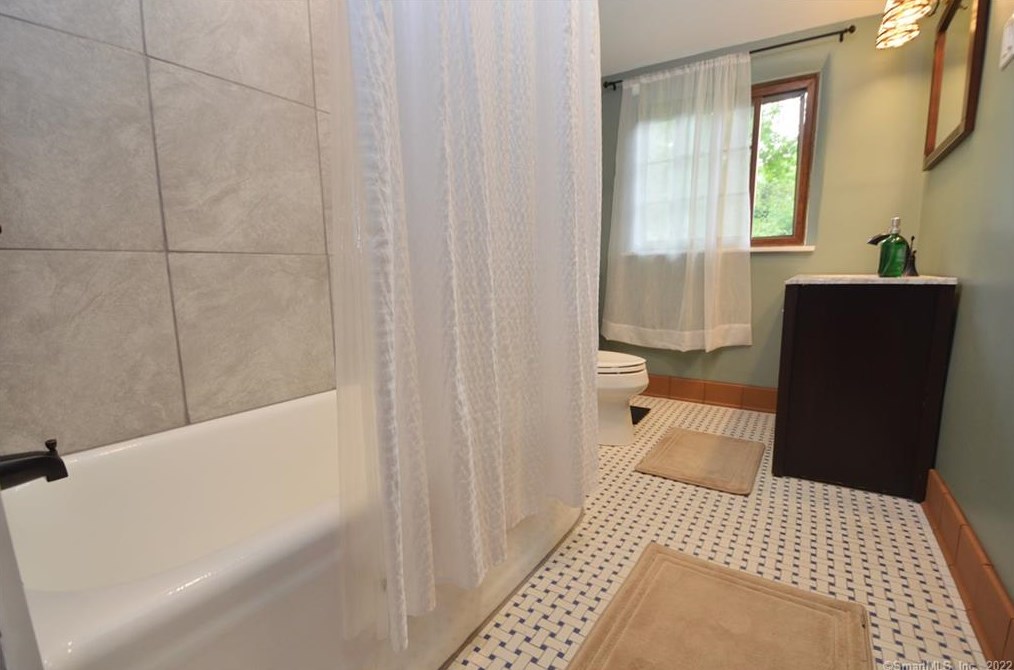 25 Howard St, New Haven CT 06513-4036 exterior