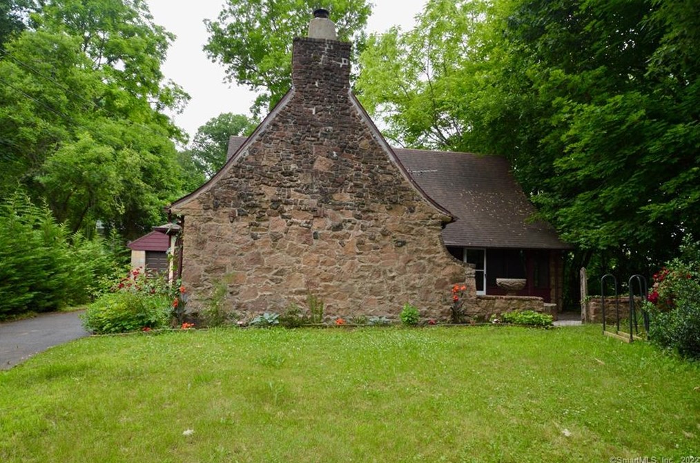 25 Howard St, New Haven CT 06513-4036 exterior