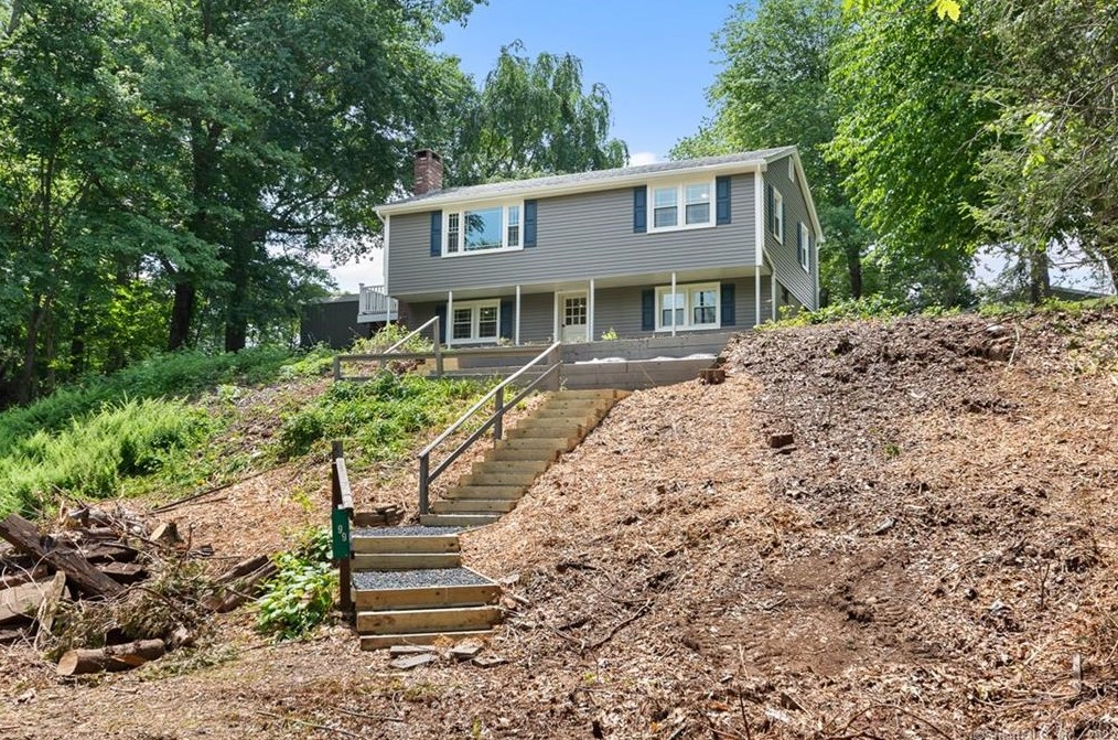 99 Oxoboxo Cross Rd, Chesterfield CT  06370-1034 exterior