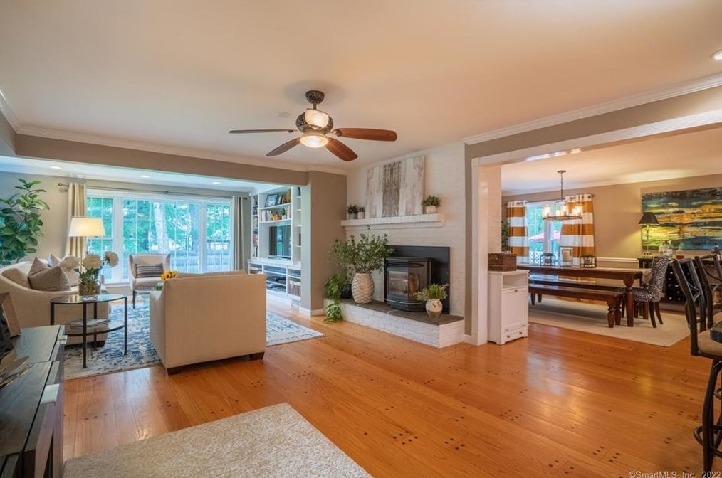 85 Brainard Rd, Hartford CT 06114-1601 exterior