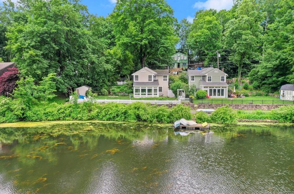 317 Bennetts Farm Rd, Ridgefield, CT 06877