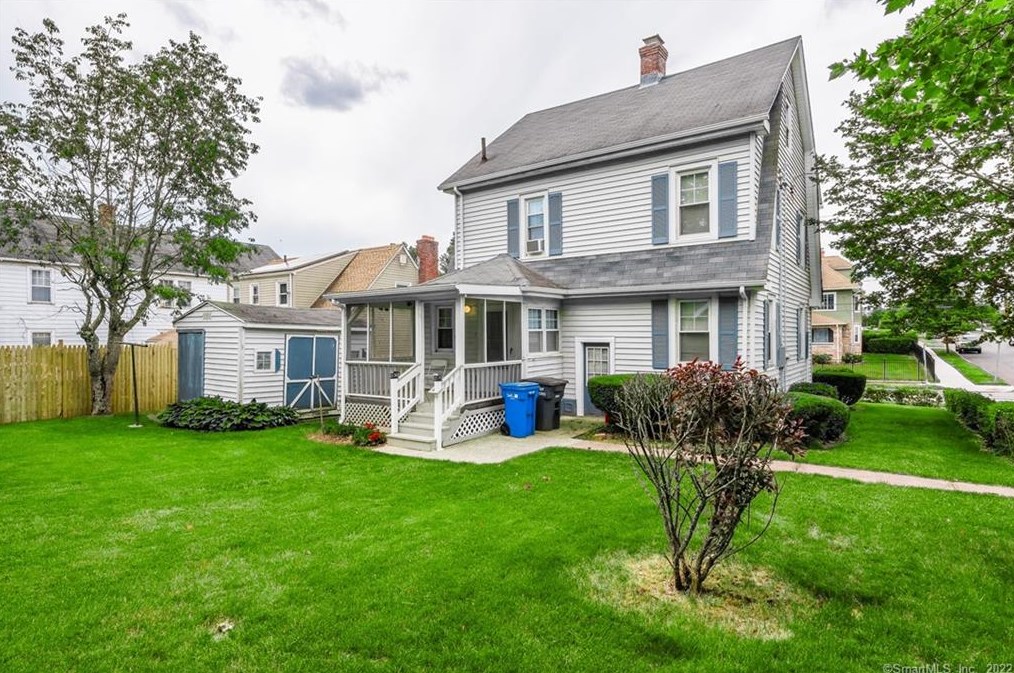 60 Palm St, Hartford CT 06112-1353 exterior