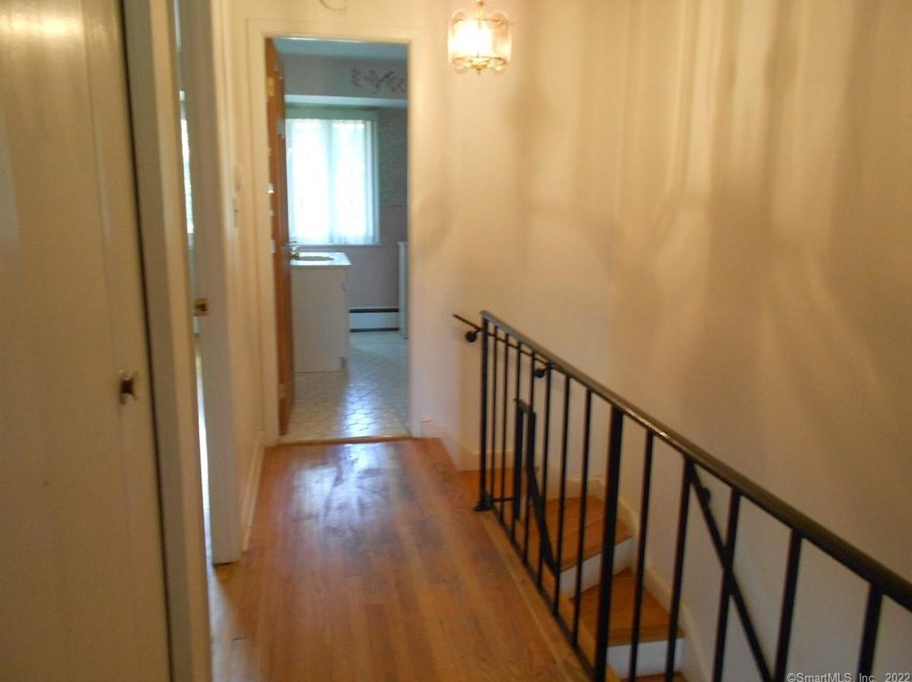148 Centerbrook Rd, New Haven CT  06518-3402 exterior