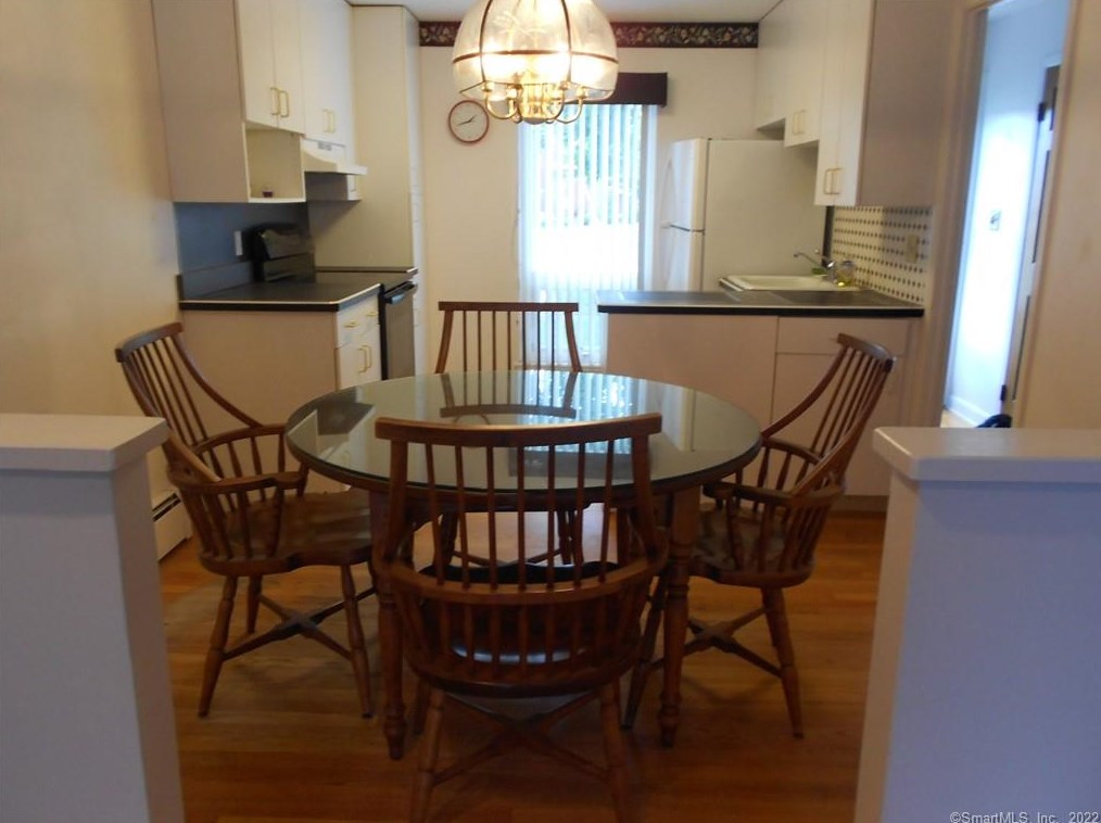148 Centerbrook Rd, New Haven CT  06518-3402 exterior