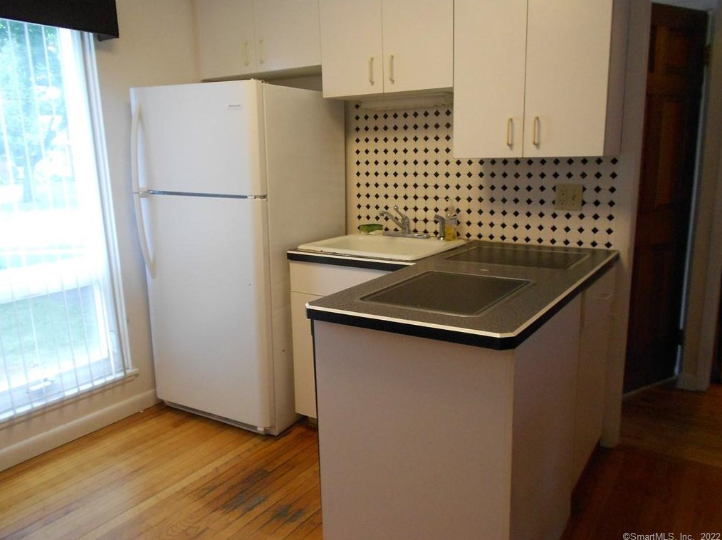 148 Centerbrook Rd, New Haven CT  06518-3402 exterior