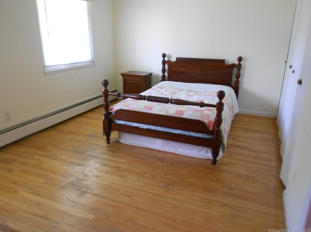 148 Centerbrook Rd, New Haven CT  06518-3402 exterior